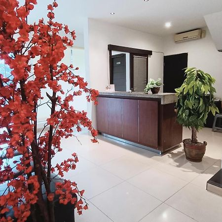 VI Hotel บันดุง ภายนอก รูปภาพ